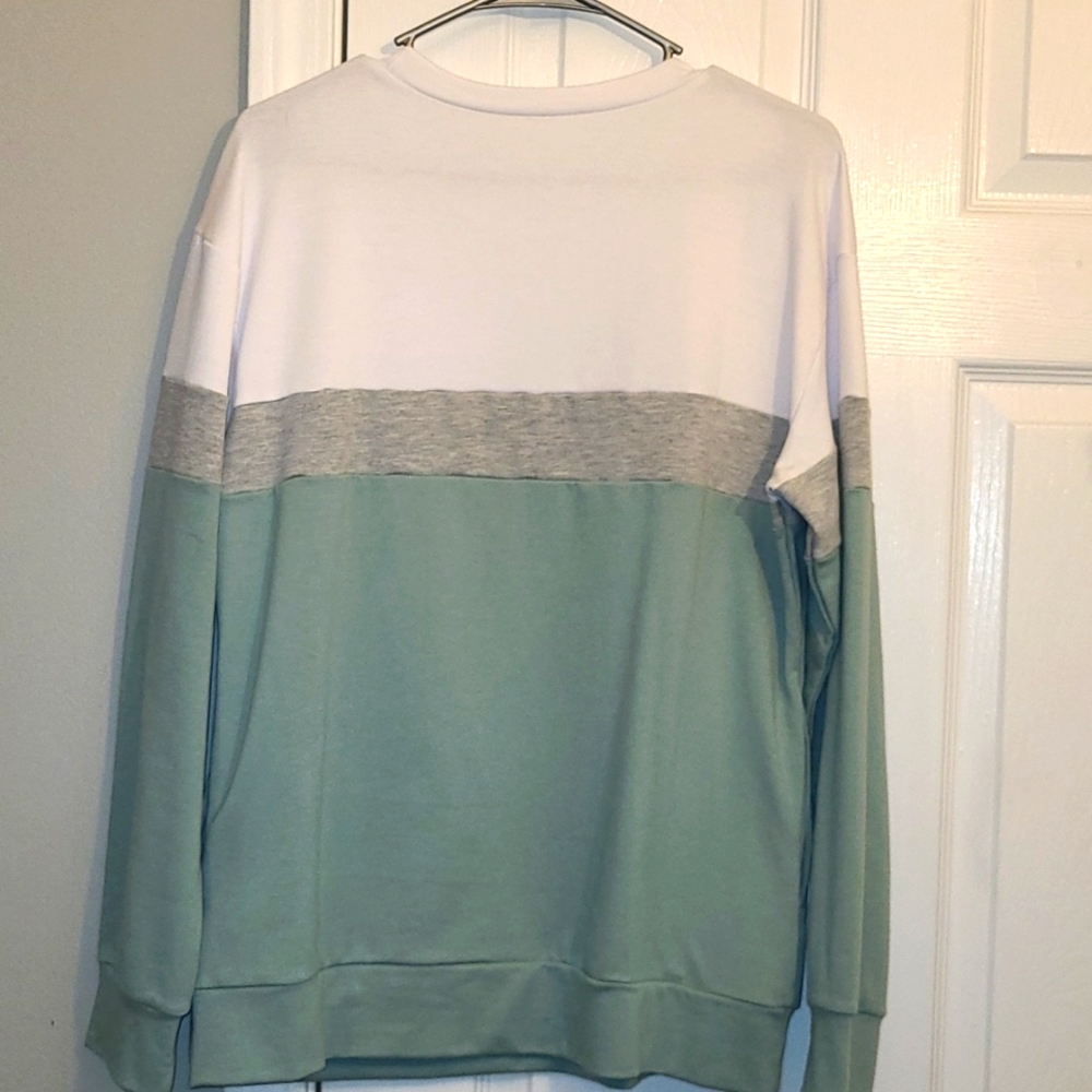 $5 Off - Just Ask - Sweatshirt with pockets - Picture 3 of 5